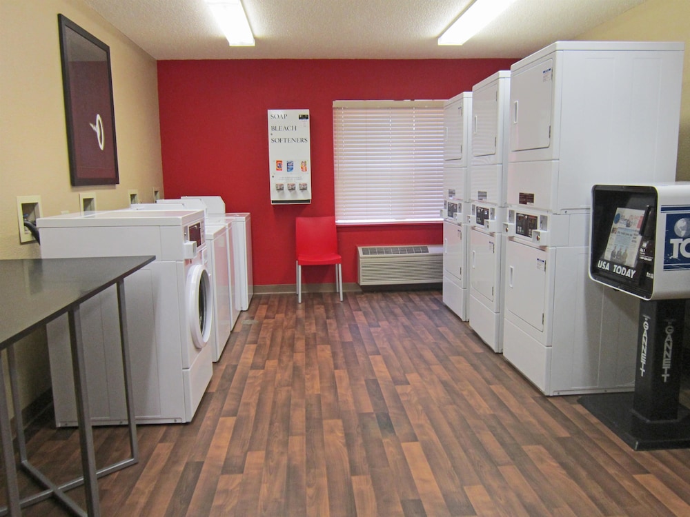 Studio 6 Extended Stay Rochester Greece NY 21/57