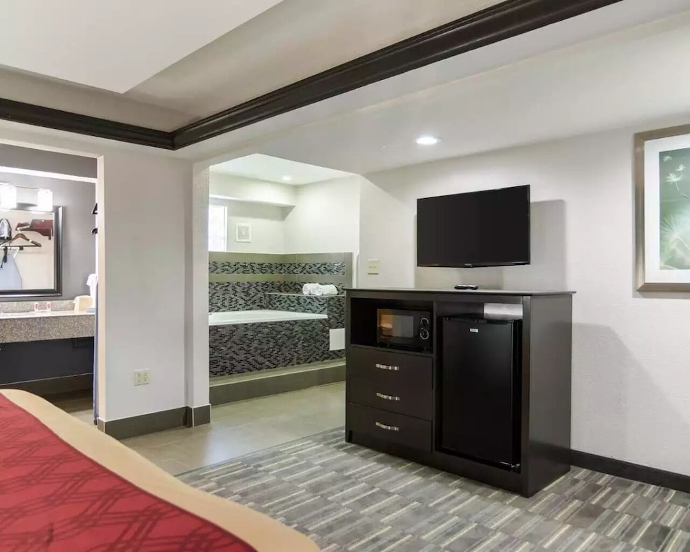 HomeStay Inn & Suites Russellville 5/33
