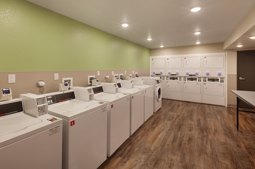 WoodSpring Suites Lackland near Sea World 11/34