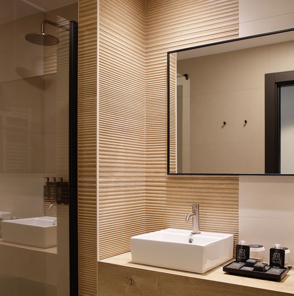 Nuvo Hotel Boutique 42/50
