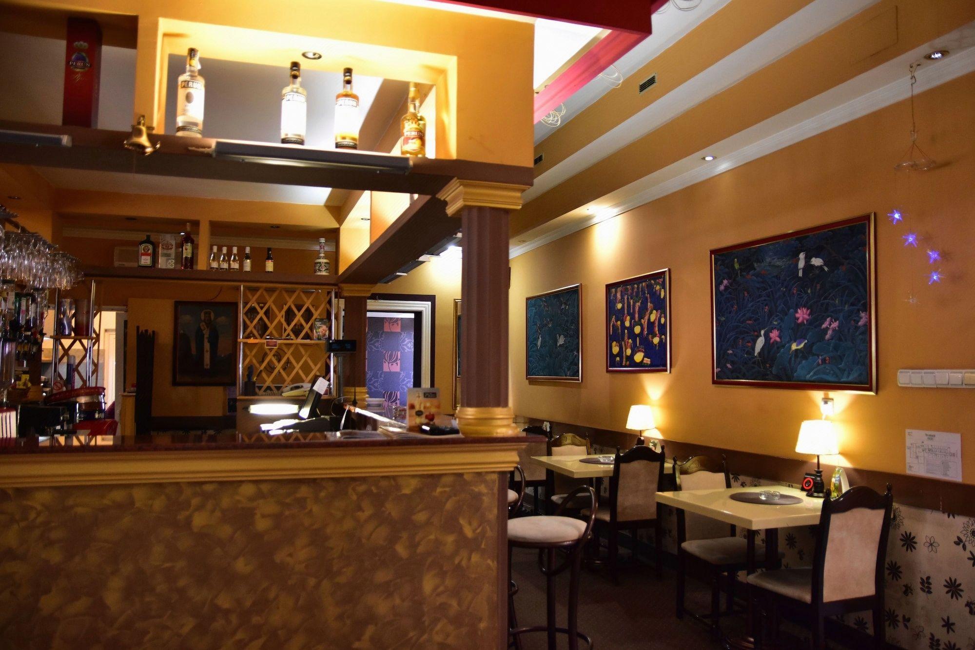 Hotel Lav 72/82
