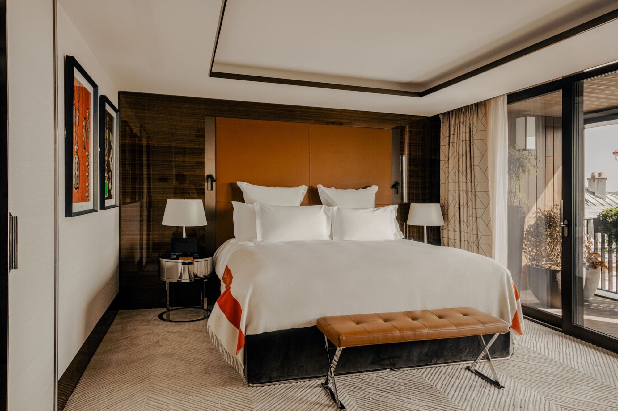 EXECUTIVE, SUITE, TERRACE
