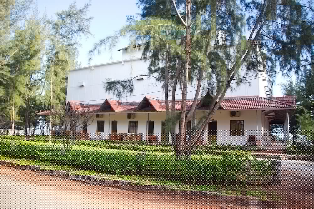 The Beach House Resort 3/56