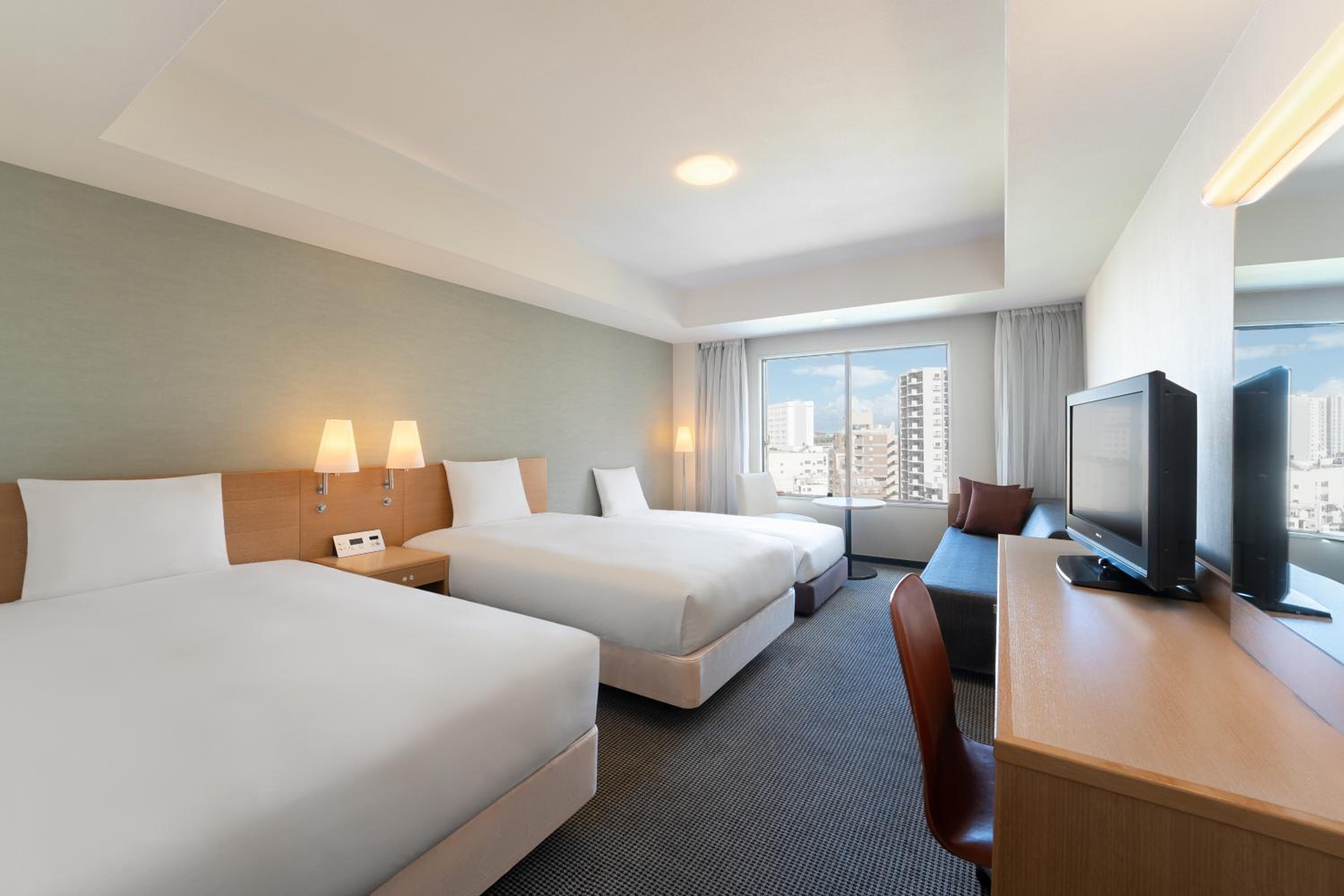 Moderate, Twin Beds