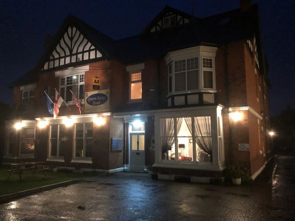Quorn Lodge Hotel 33/36