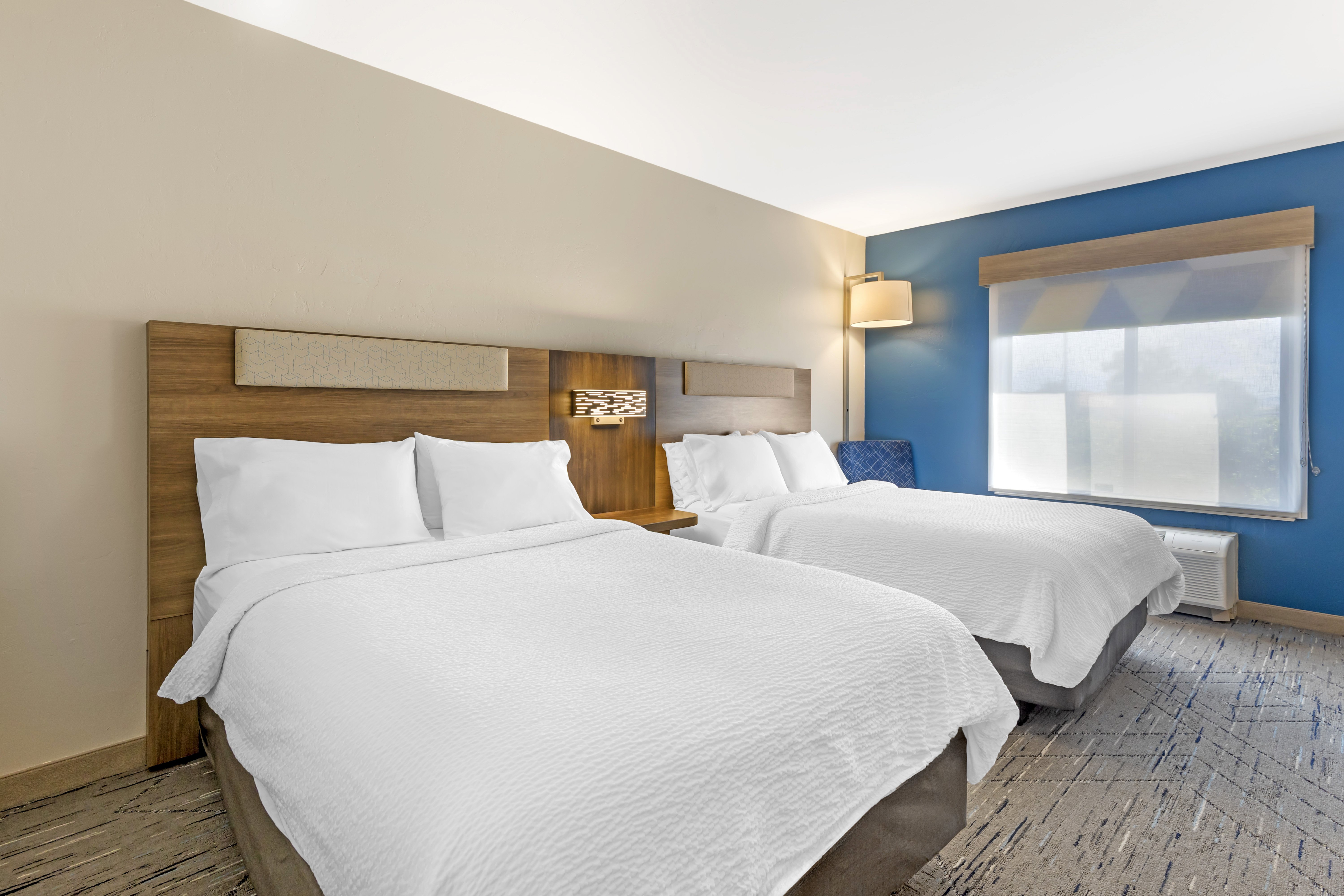 Holiday Inn Express Hotel Suites Douglas 27/75