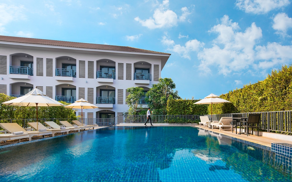 Damrei Angkor Hotel 9/74