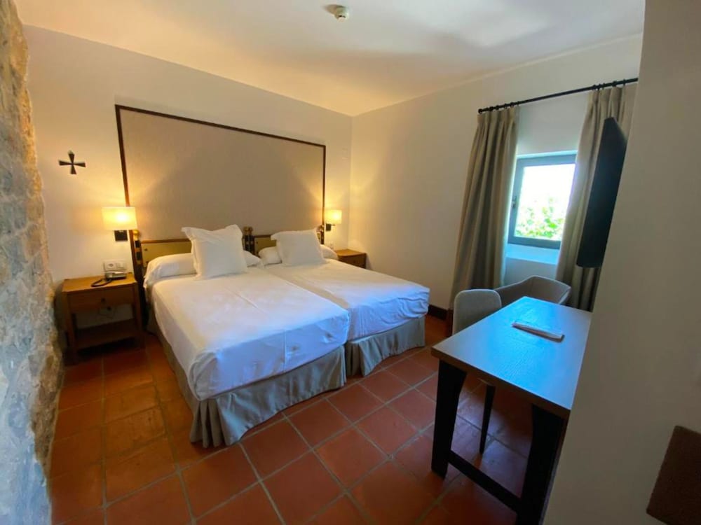 Parador De Jaen 16/50