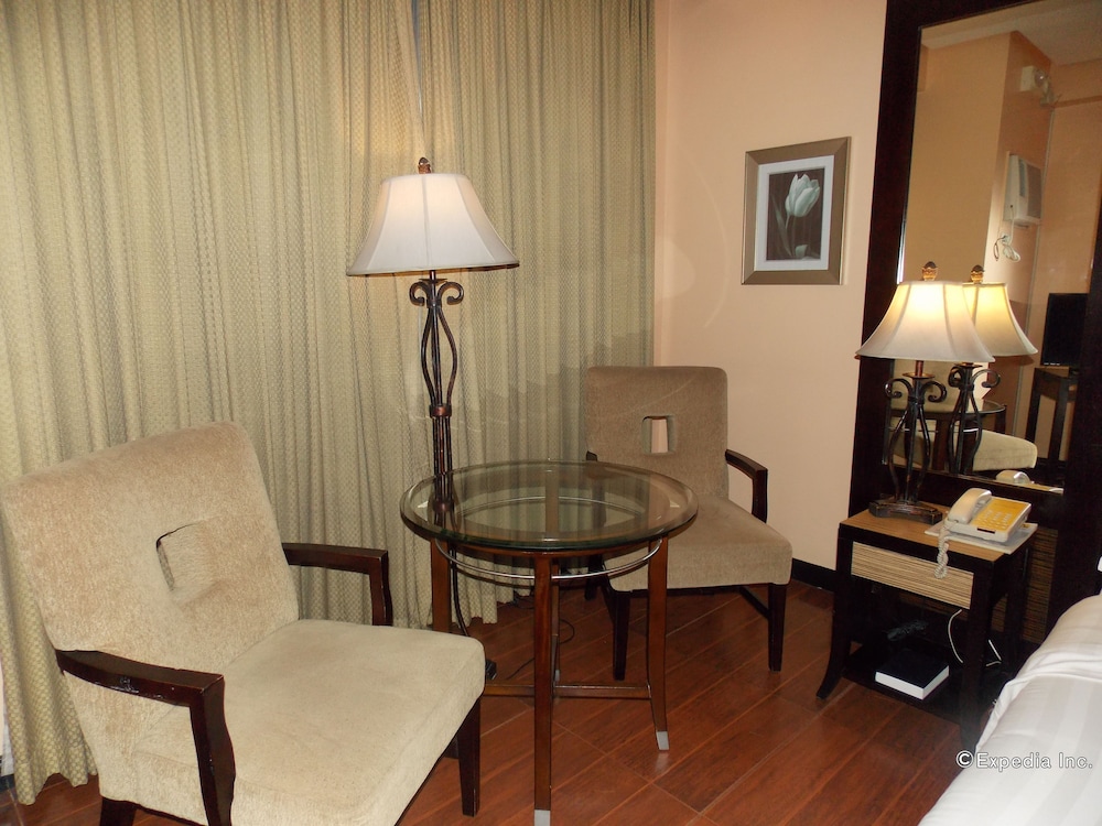 Planta Centro Bacolod Hotel Residences 25/46