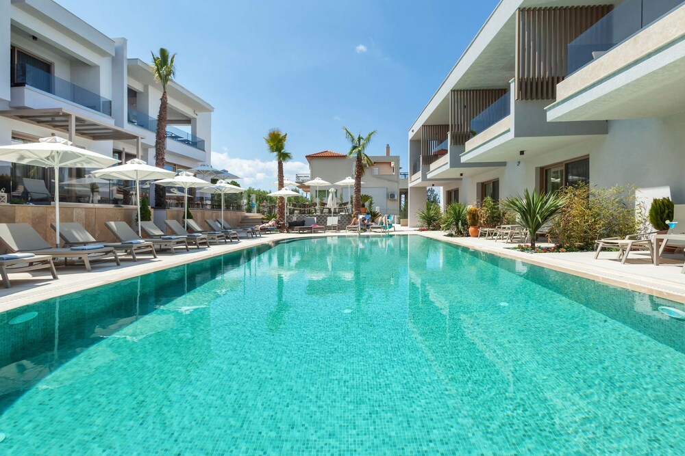 Pefki Deluxe Residences 44/50
