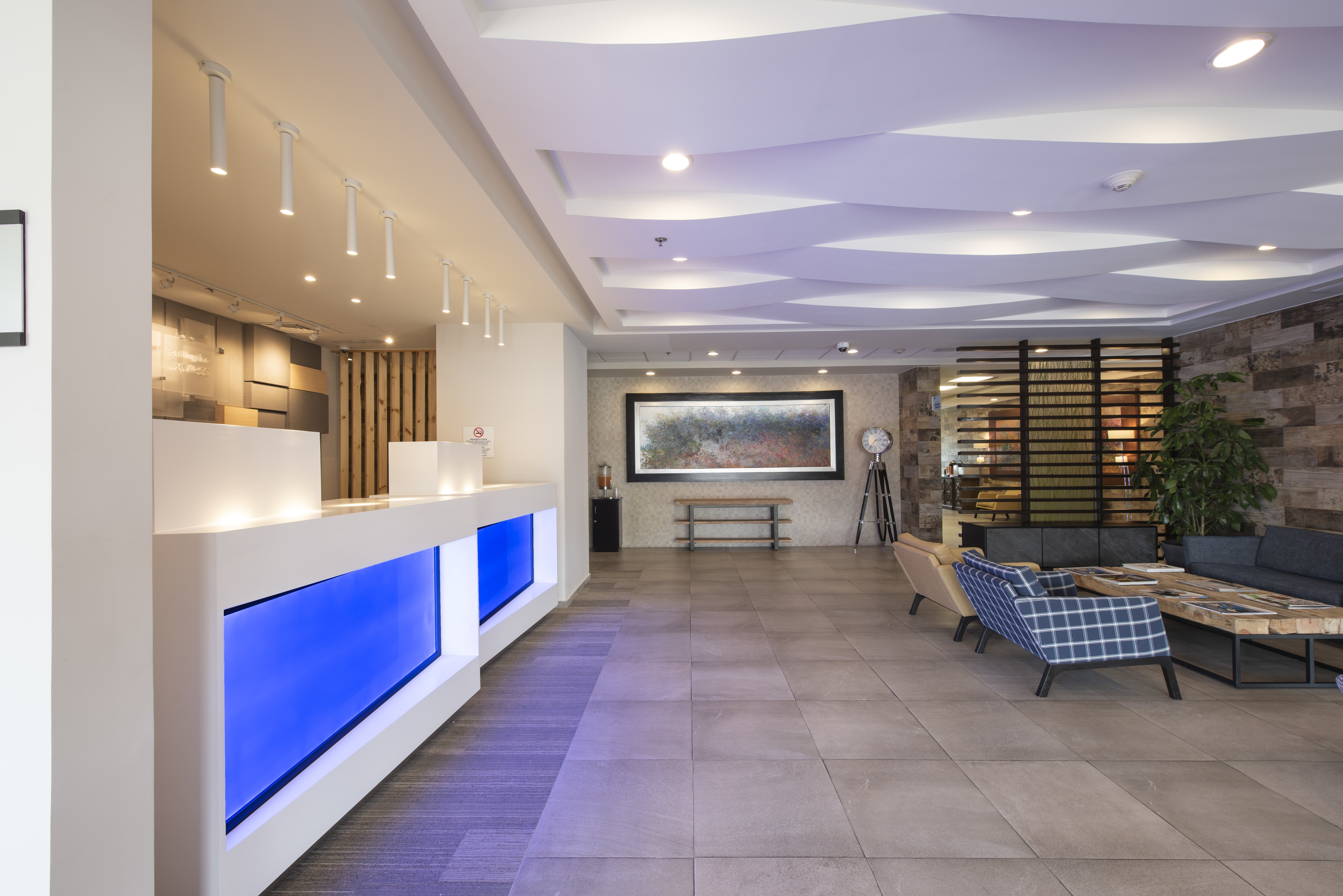Holiday Inn Express and Suites Celaya 4/50