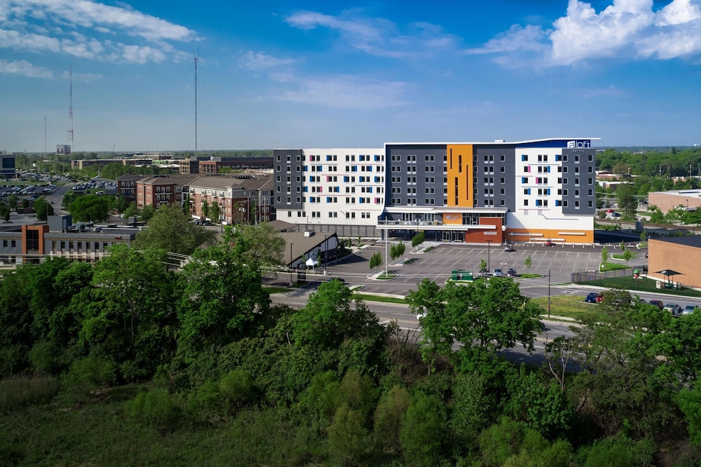 Aloft Columbus University District 5/53