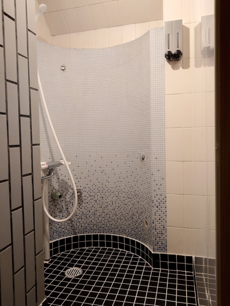 Hostel Furoya (Ex EzStay Osaka - Hostel) 45/47