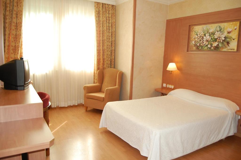 غرفة قياسية بسرير مزدوج، Hotel Urpi 4/6
