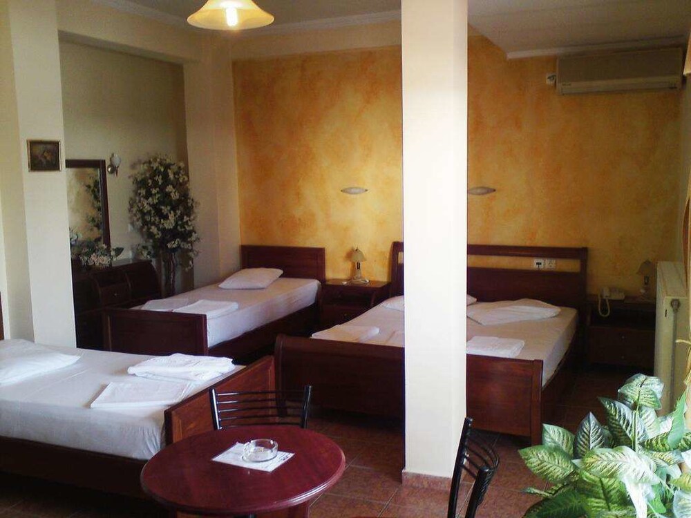 Faros 2 Hotel 23/36