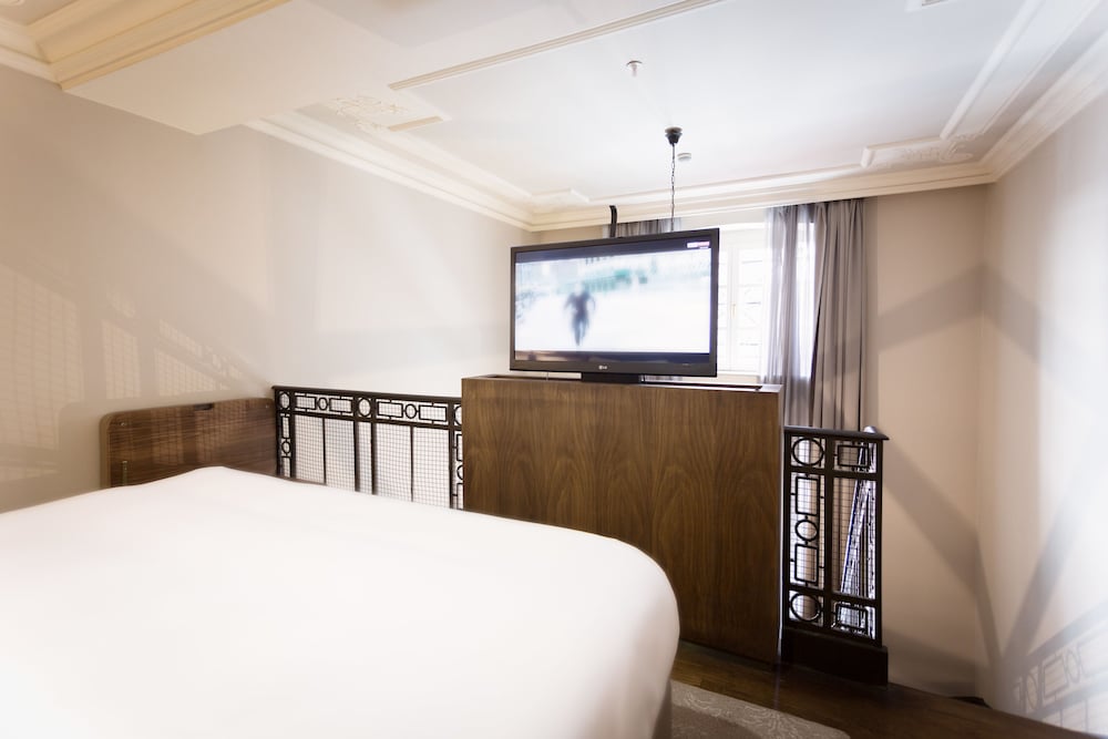 The Bank Hotel Istanbul, a Member of Design Hotels 4/65