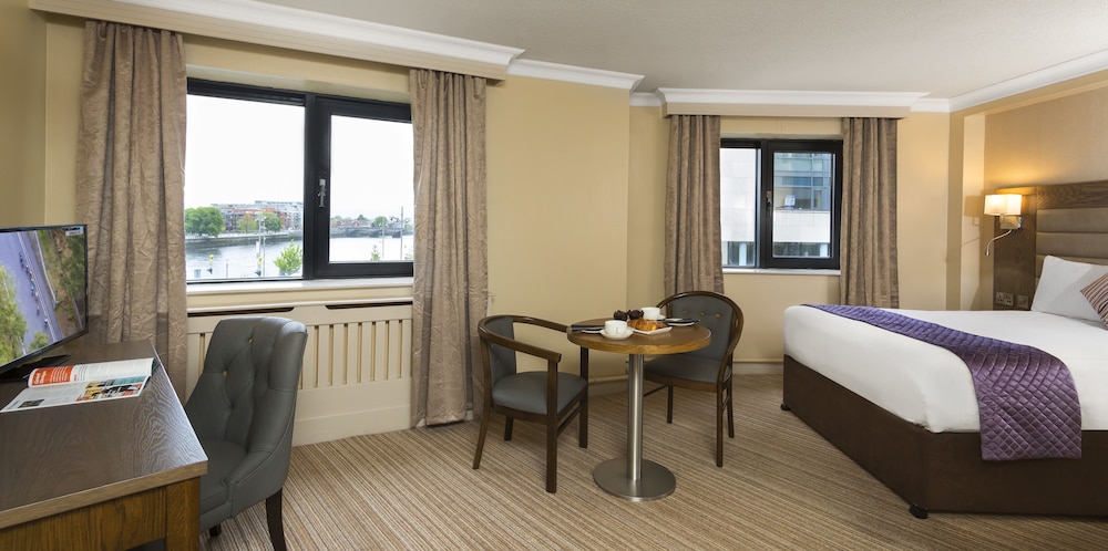 Limerick City Hotel 39/72