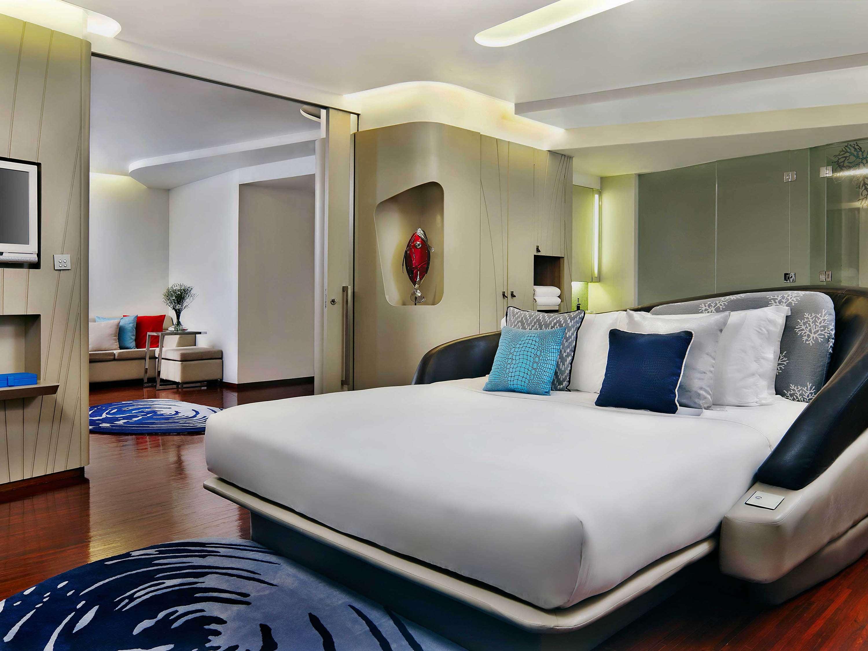 AQUA SUITE