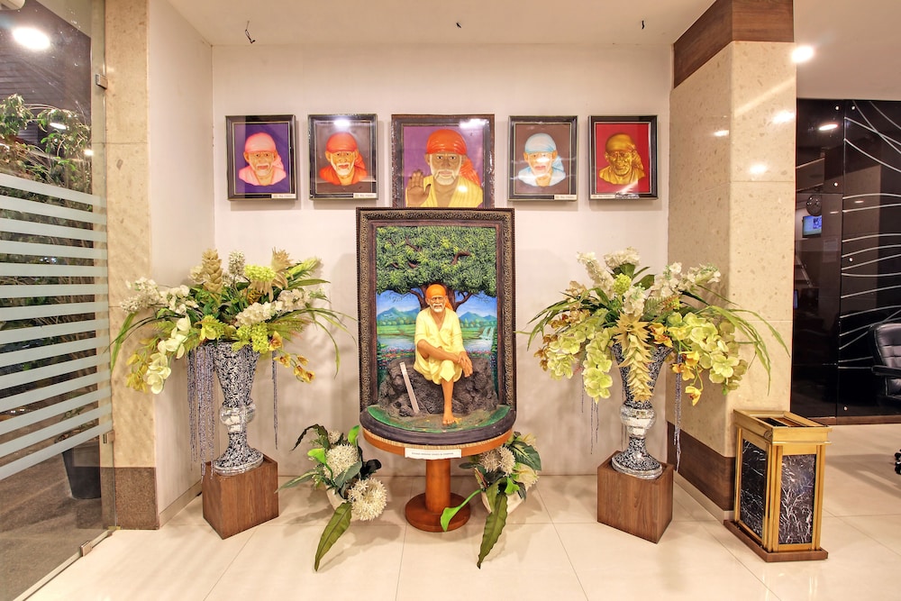 Hotel Sai Jashan 30/50