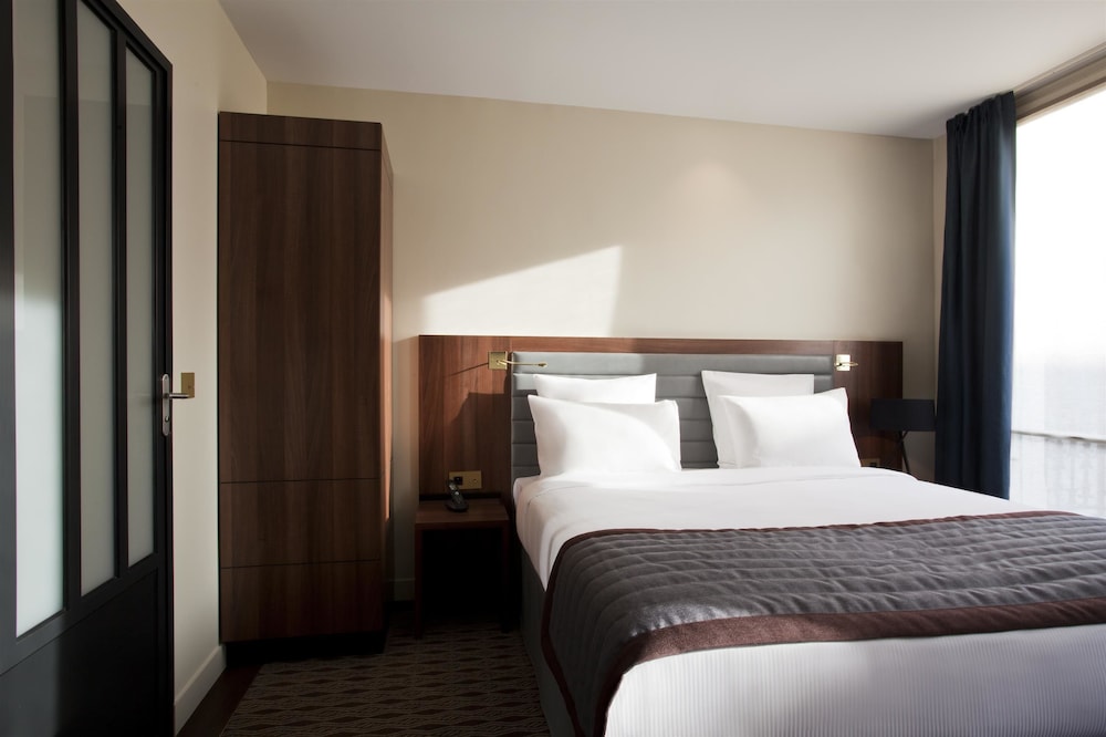HOTEL MAYFLOWER 4/53