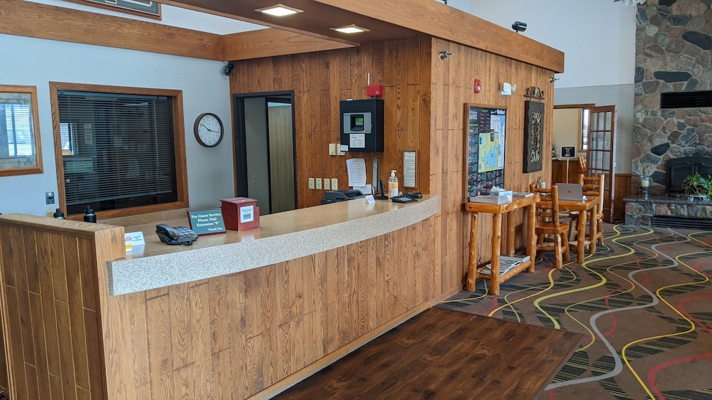 Walker Hotel 7/46