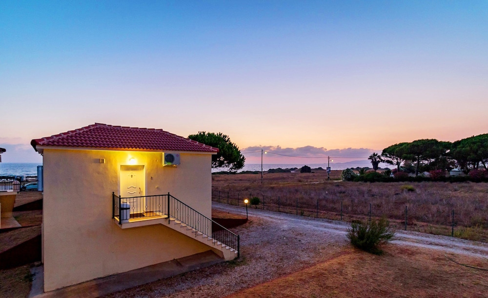 Romanos Beach Villas in Pylos-Nestoras