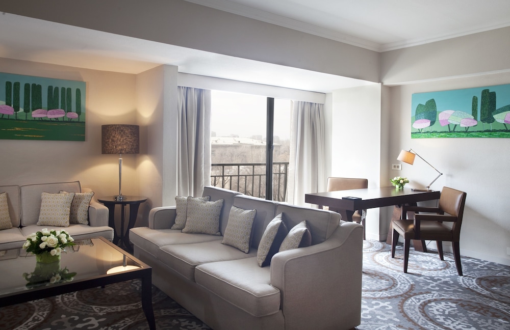Hyatt Regency Bishkek 32/49