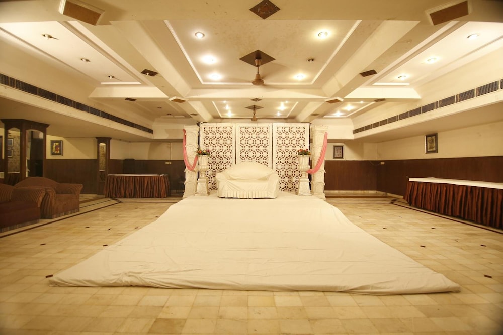 HOTEL SHEETAL REGENCY 28/41