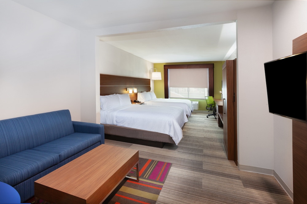 Holiday Inn Express Hotel Suites Orange 26/70
