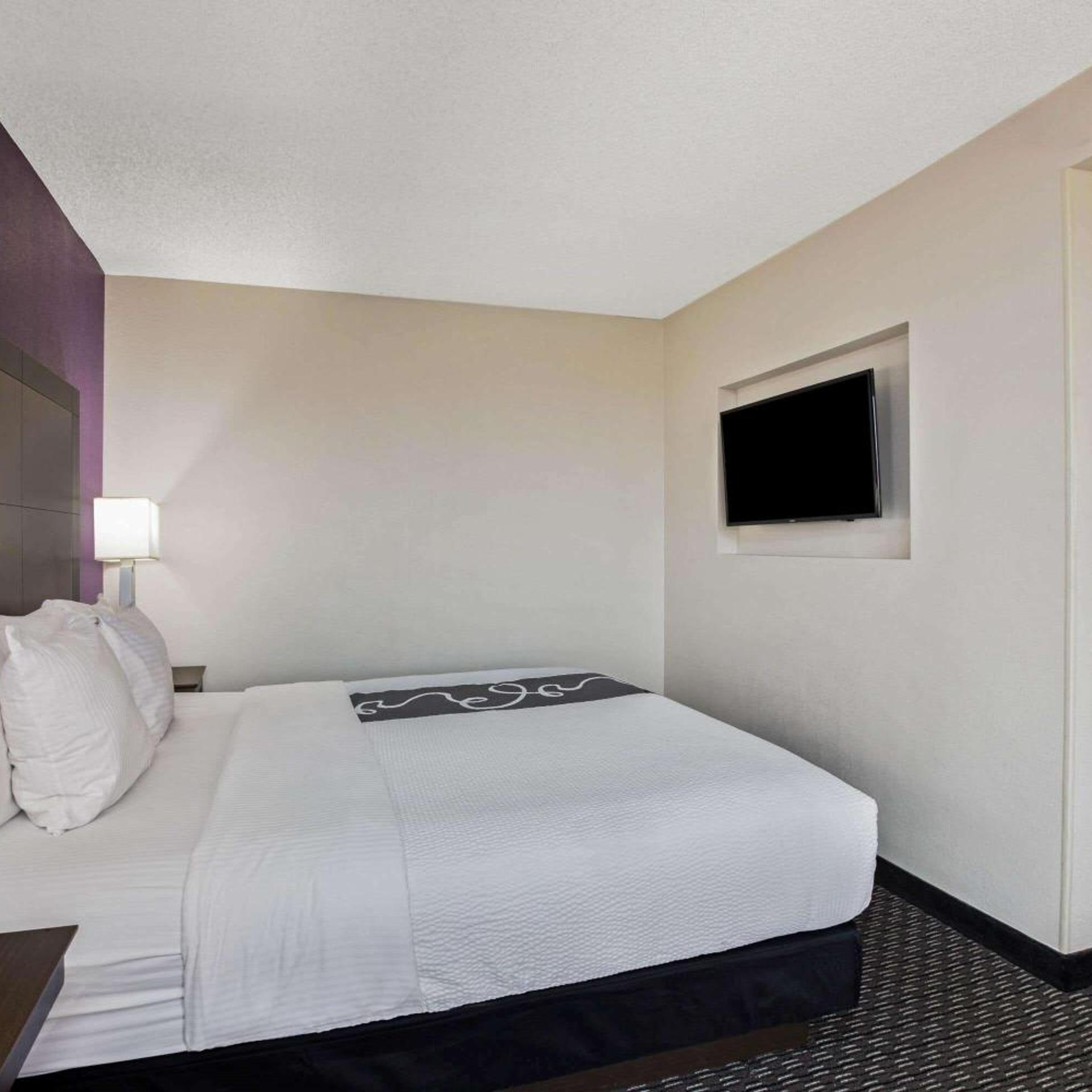 Executive, King Bed