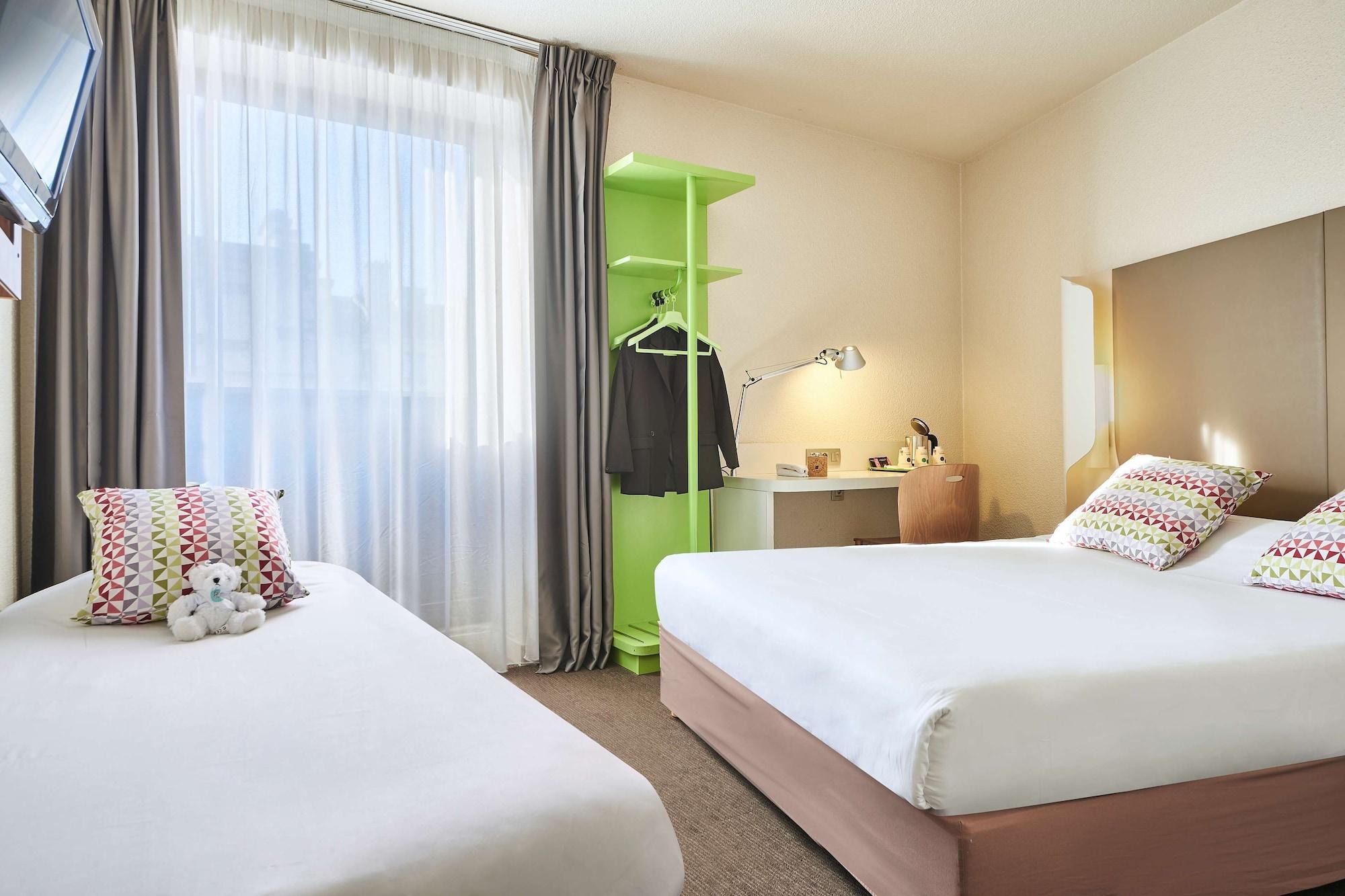 Standard, Multiple Beds