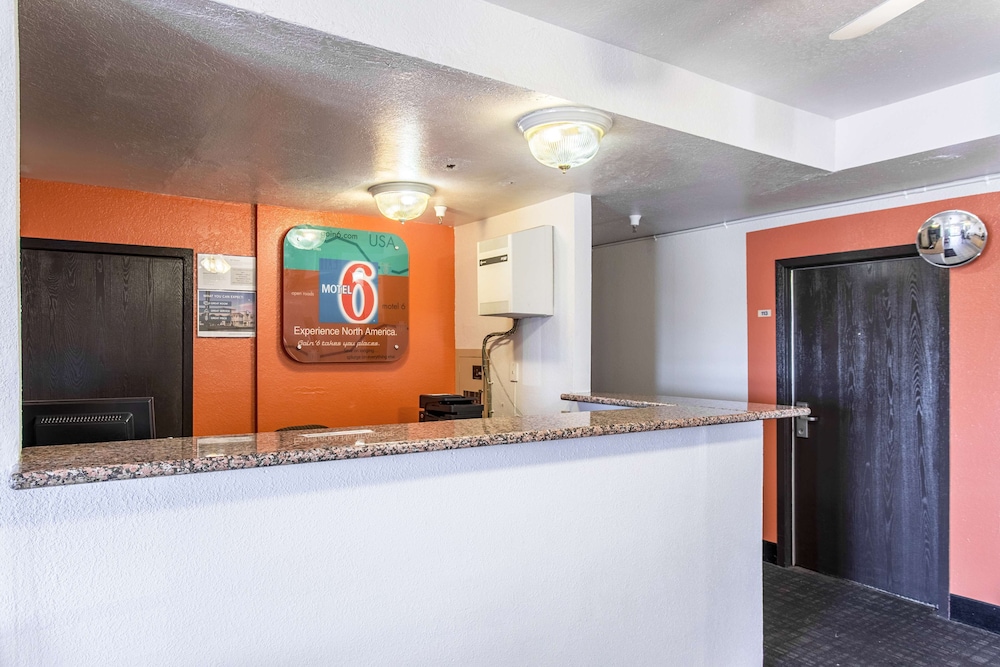Motel6 Moriarty, NM 6/60