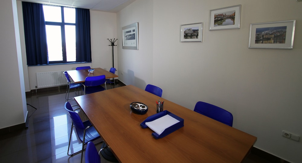 Bilbao Aterpetxea Hostel 29/37