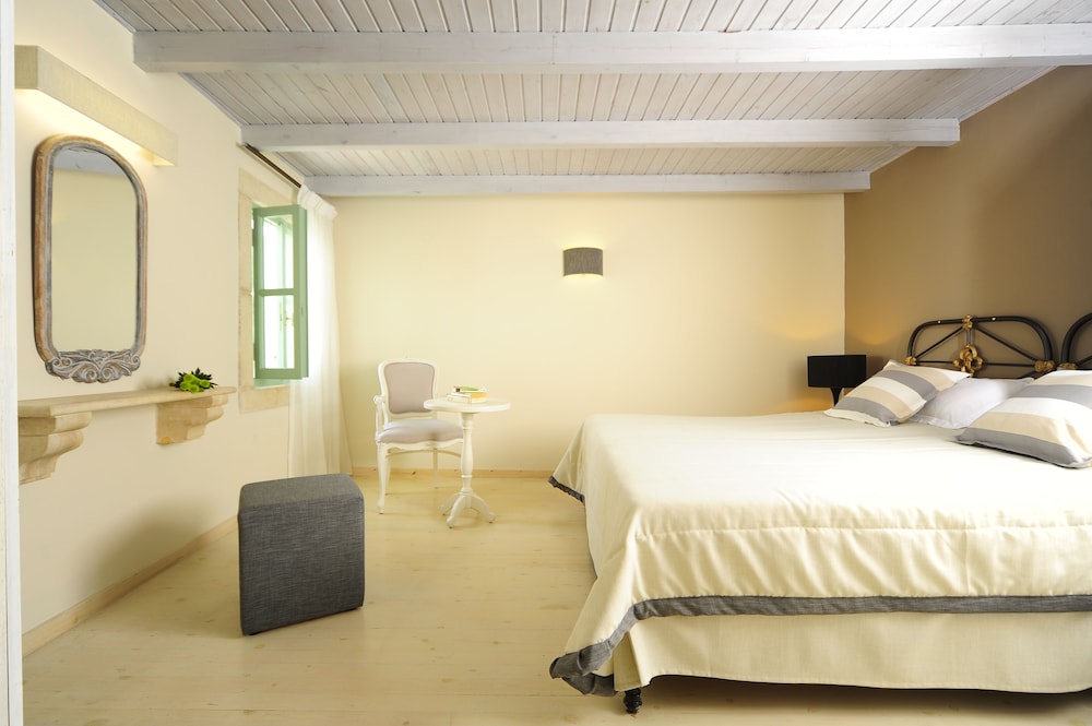 Mythos Suites Hotel 13/68