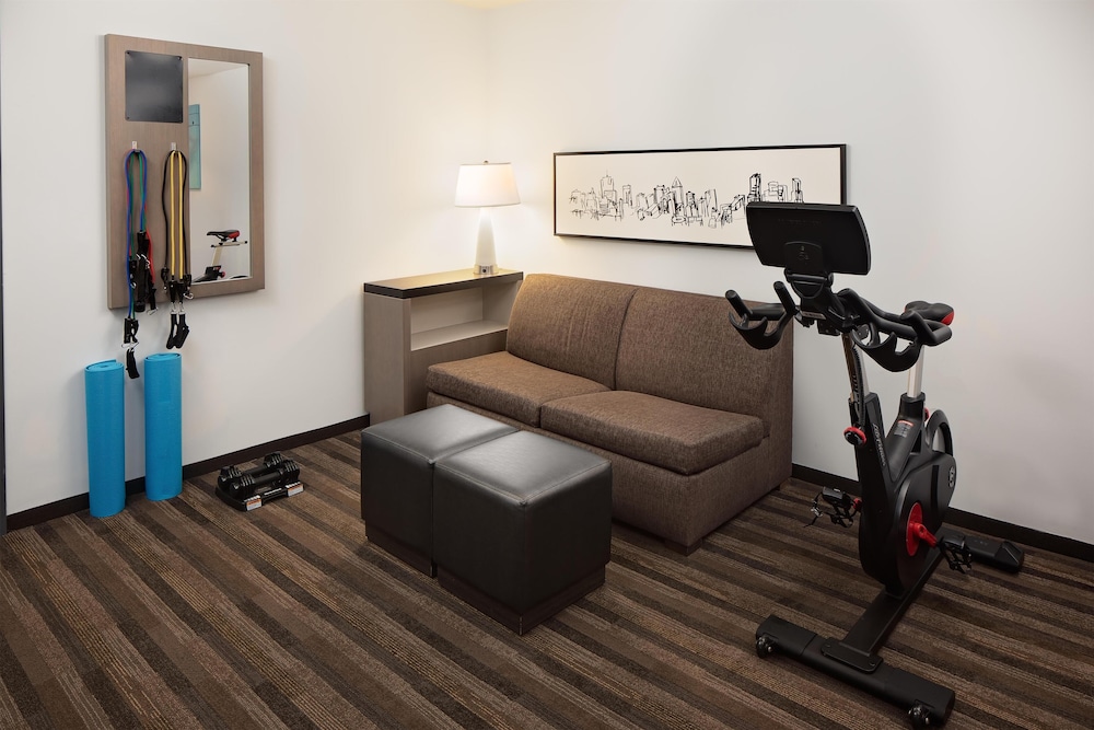 Hyatt House Irvine John Wayne Arpt 39/70