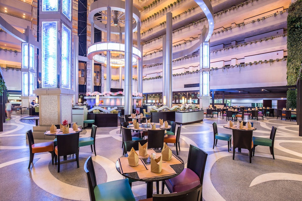 AMBASSADOR CITY JOMTIEN - OCEAN WING 26/50