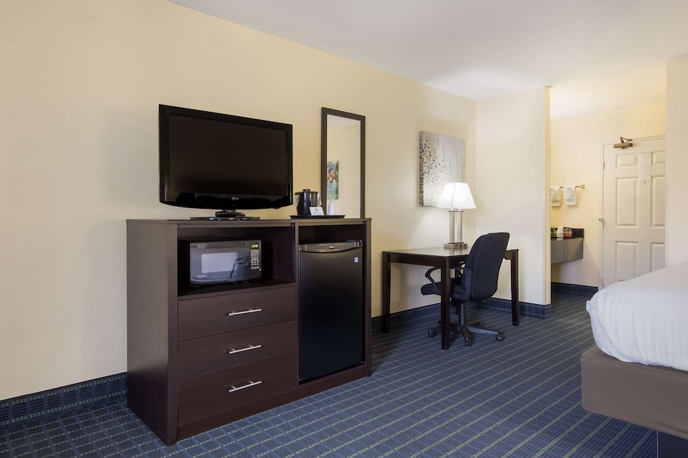 Best Western Parkside Inn 34/47