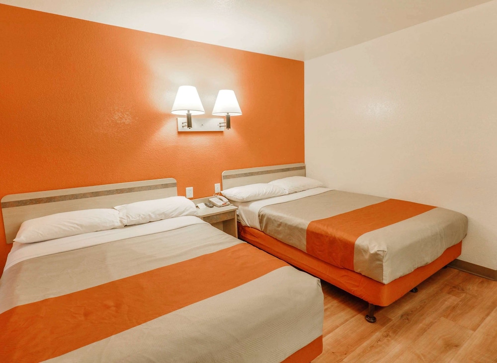 Motel6 Huntsville TX 16/43