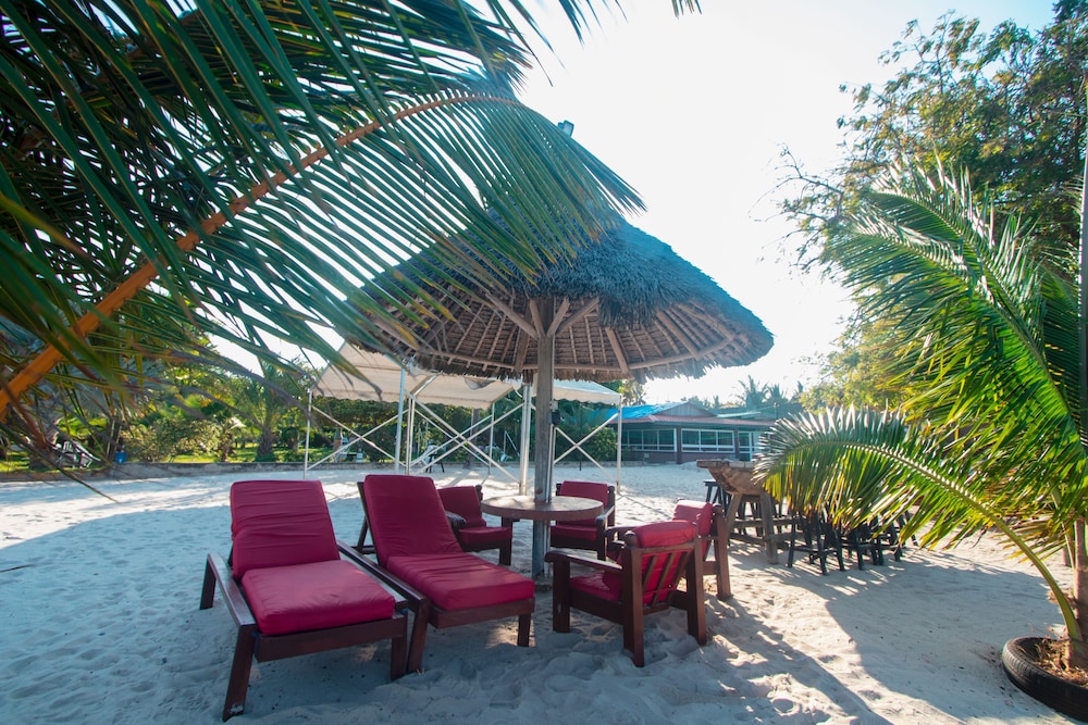 Perfect Home Two minutes to Kijiji Beach [VR] 41/50