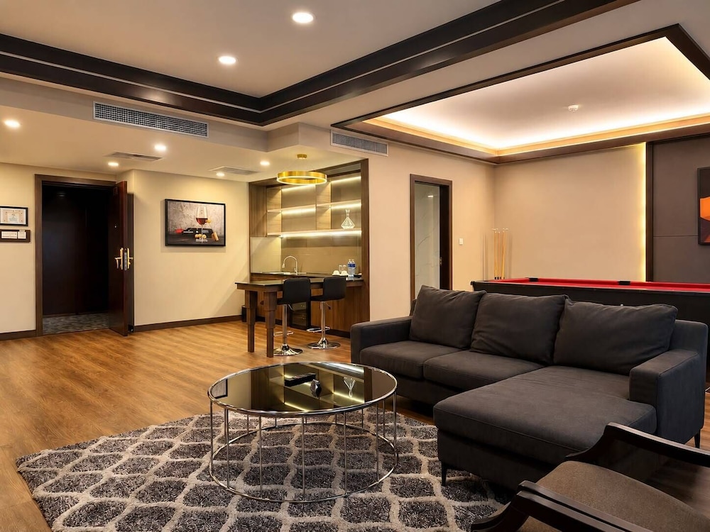 Savan Resorts 43/69