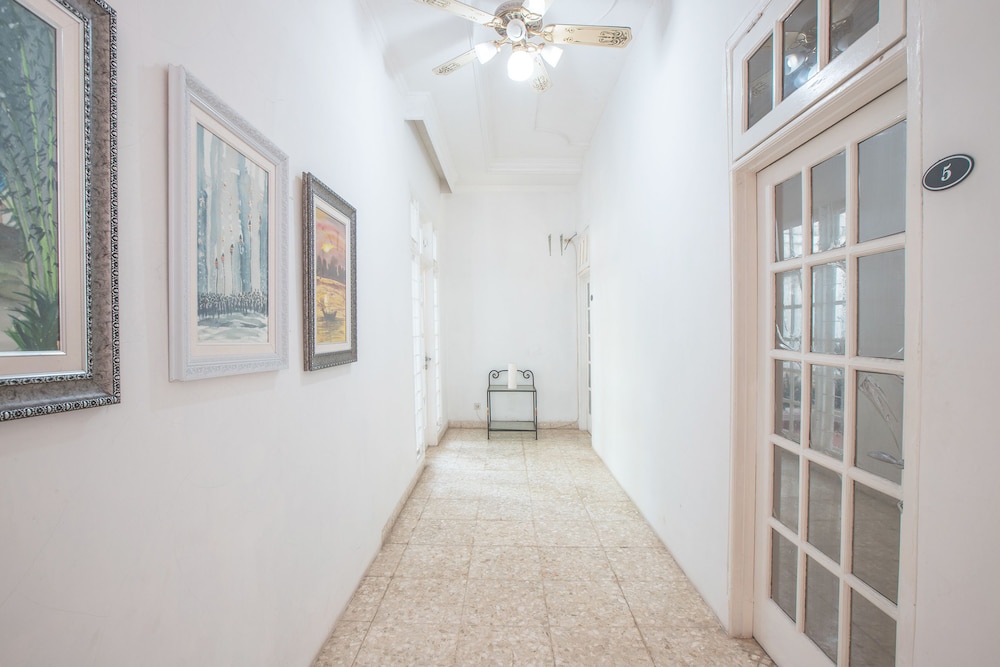 Oyo 332 Residence G17 5/50