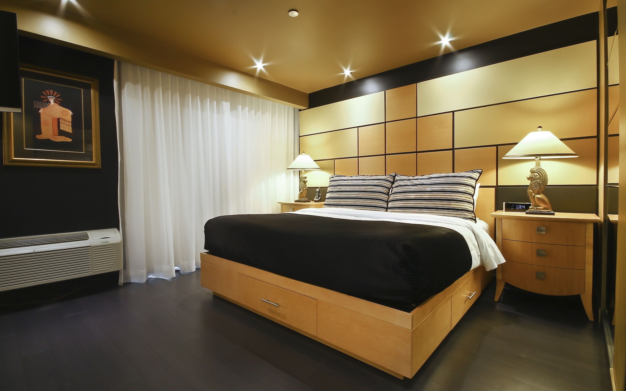 Theme, Art Deco, Suite, King Bed, Sofa