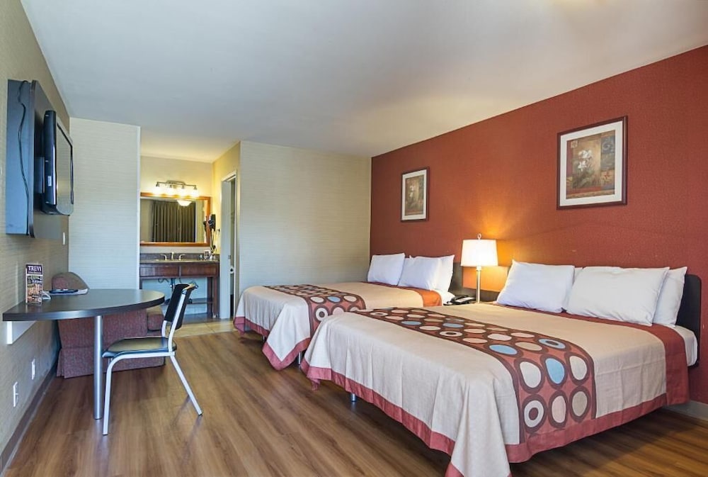 Motel6 La Mesa, CA 42/67