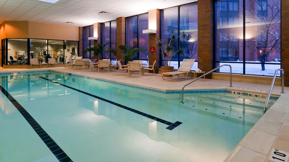 swimming pool spa