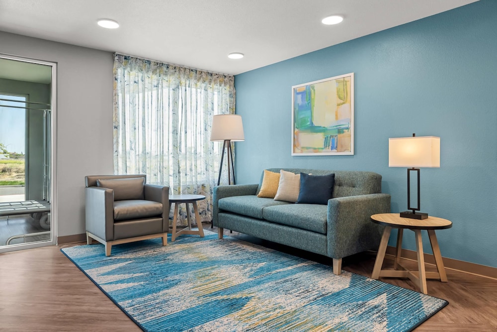 WoodSpring Suites Manteca - Stockon South 44/63