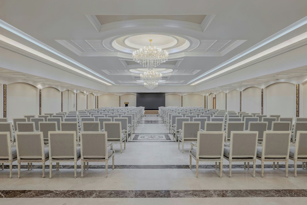 فندق المدينة مريديان(Le Meridien Medina) 55/60