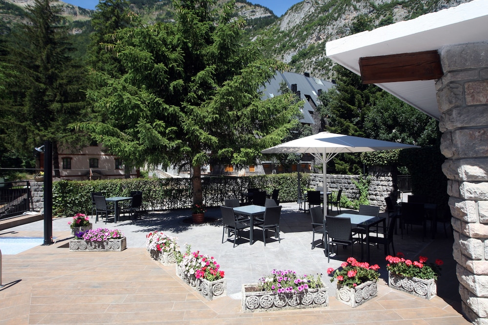 Hotel & Spa Real Villa Anayet 63/66