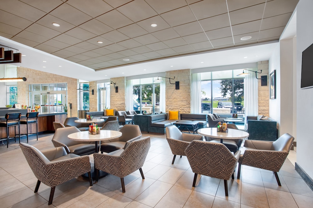 Hyatt Place Austin Airport 50/66