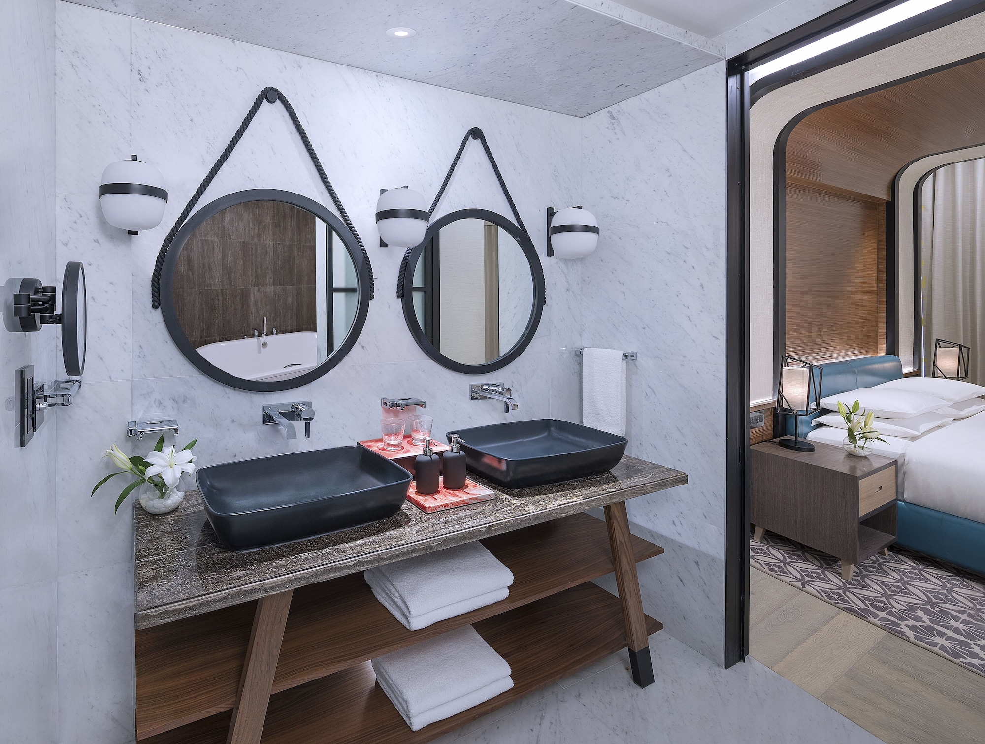 جناح عائلي بسرير كينج وسريرين منفصلين بغرفتي نوم بمطبخ، Andaz Dubai The Palm by Hyatt 3/3