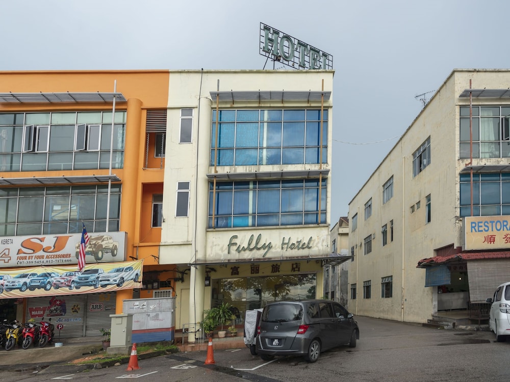 Fully Hotel Desa Tebrau 37/45